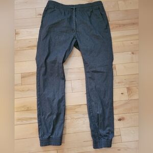 Volcom men's size large gray jogger pants